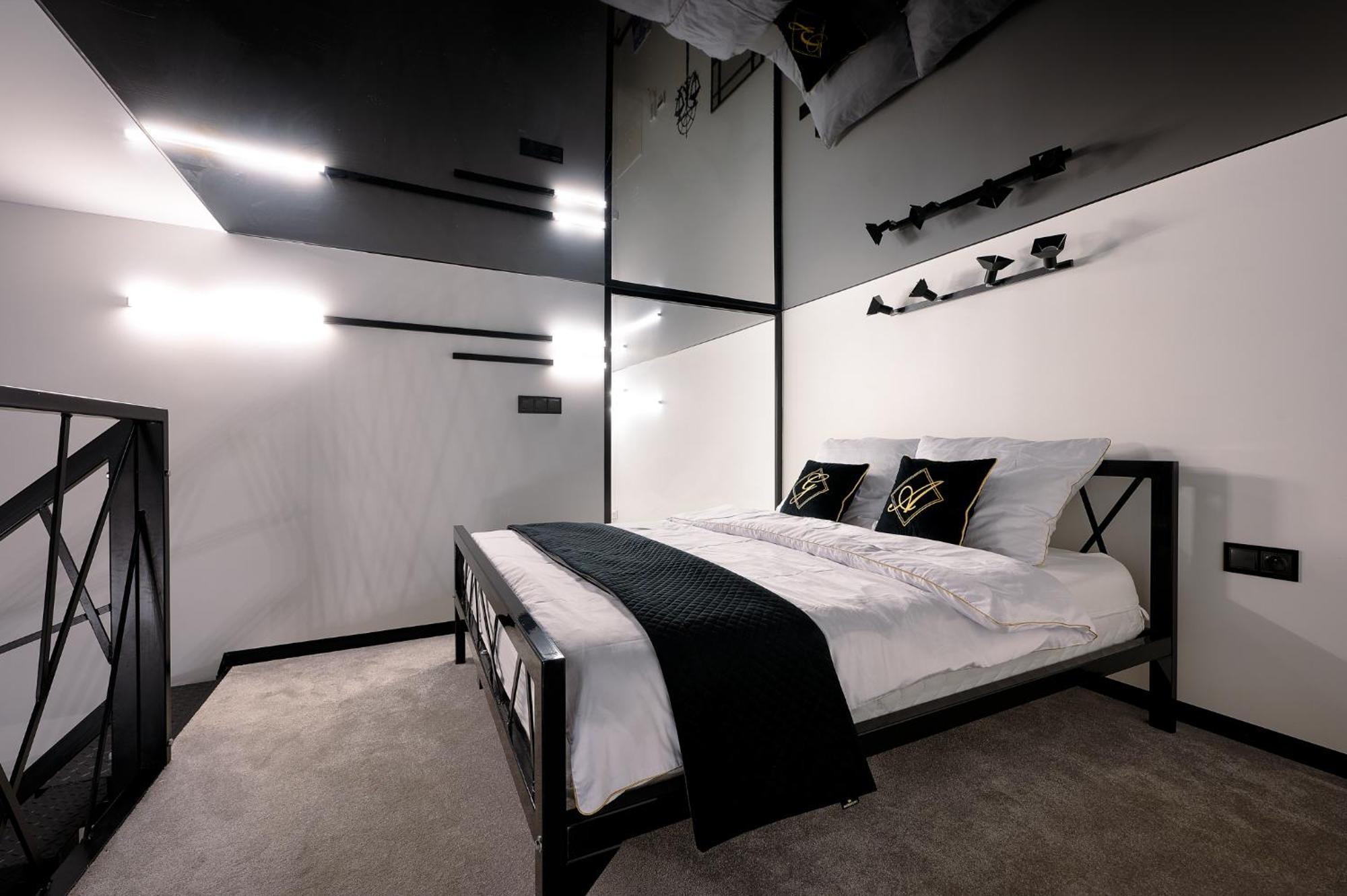 Апартаменты Loft Piotrkowska 37 Лодзь Экстерьер фото