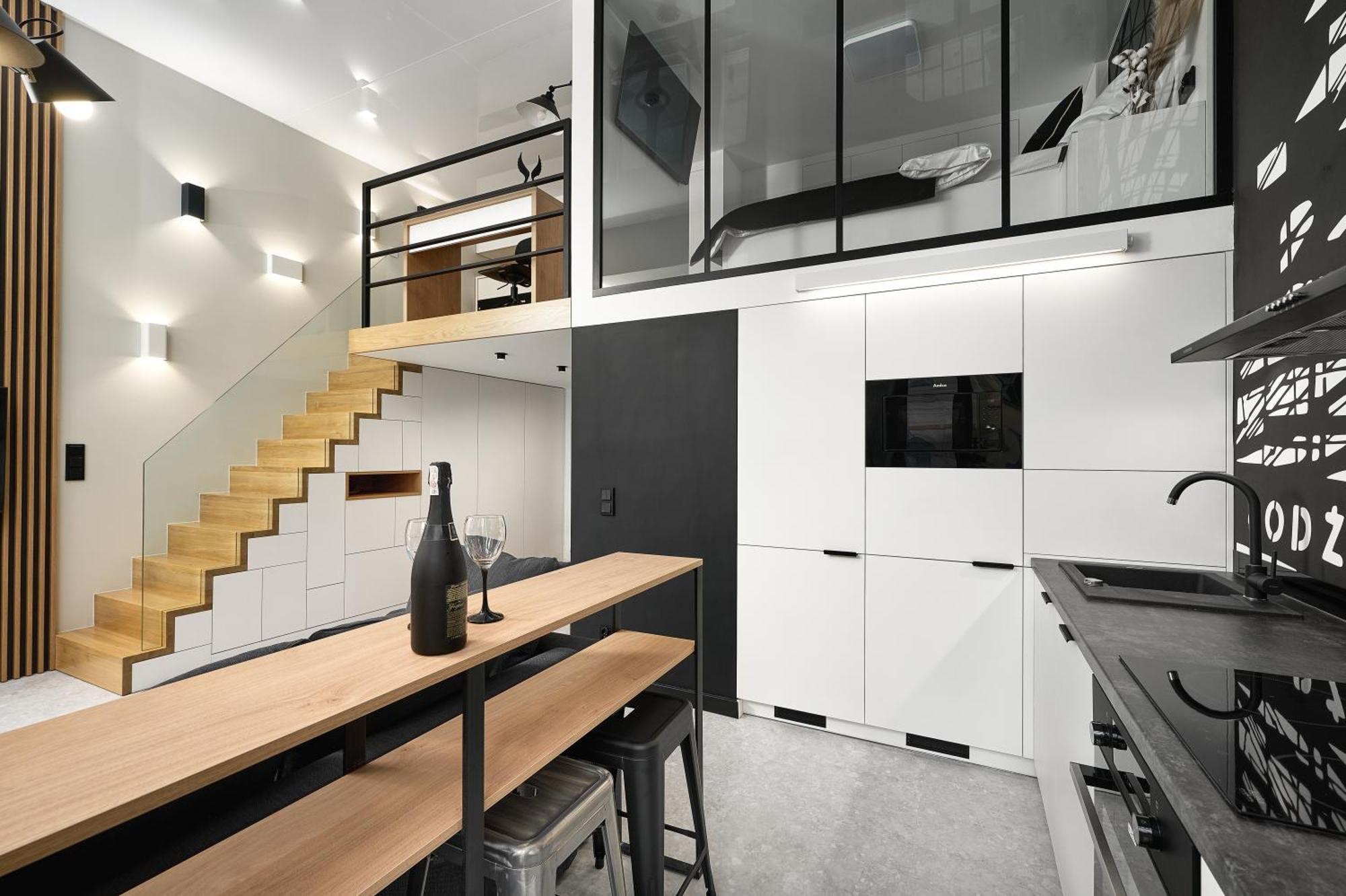 Апартаменты Loft Piotrkowska 37 Лодзь Экстерьер фото